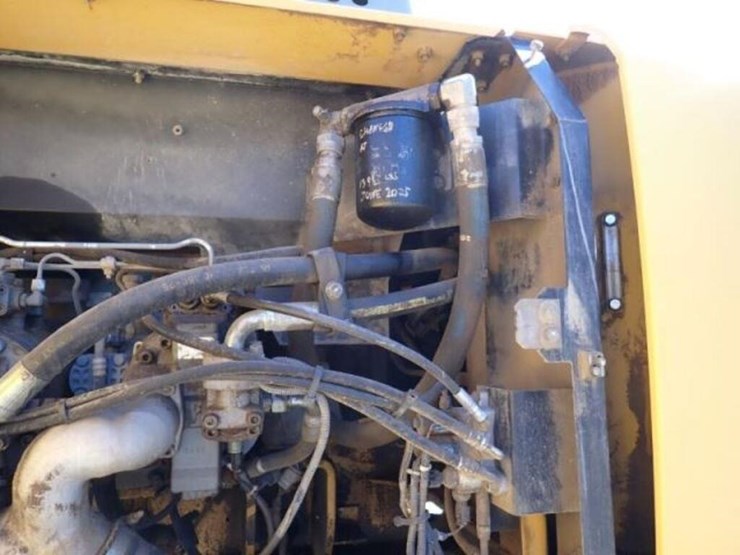 2014-deere-350g-lc-image-62