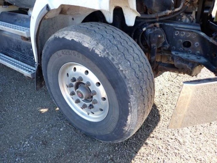2018-western-star-4700sb-image-23