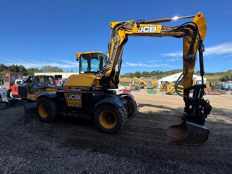 2017-jcb-hydradig-110w-image-7