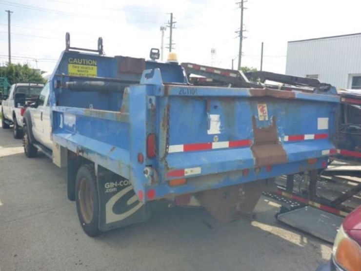 2011-ford-f550-xl-image-3