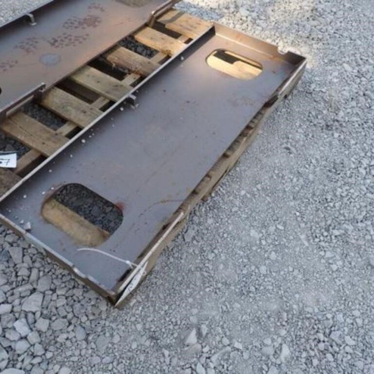 UNUSED Captok Mounting Plate