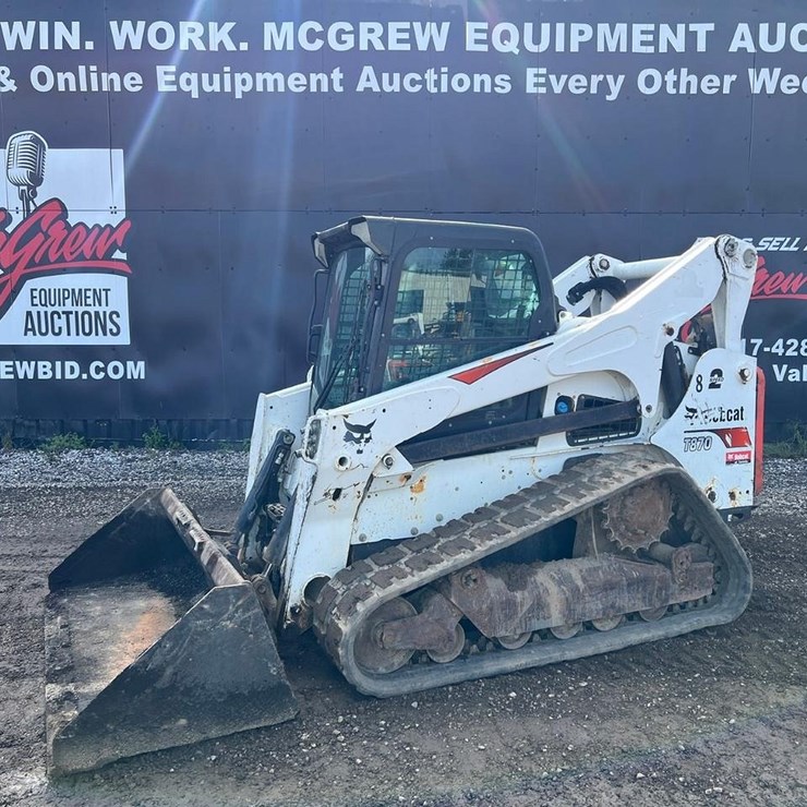 2017 BOBCAT T870