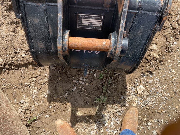 #9176-•-excavator-bucket-image-3