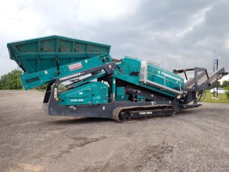 2023-powerscreen-titan-1800-image-1