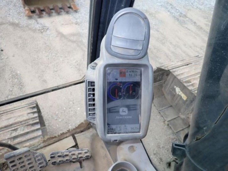 2012-deere-350g-lc-image-7