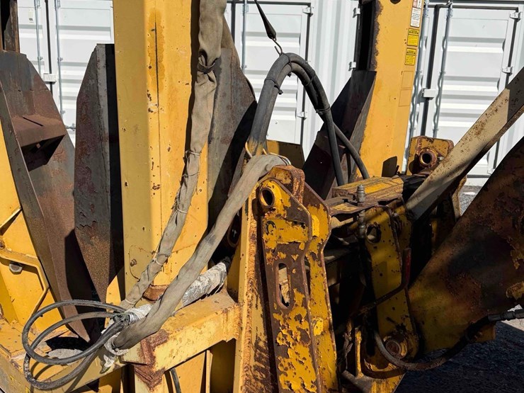 jcb-520m-image-11