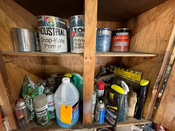#9228-•-lot-of-liquids-image-1