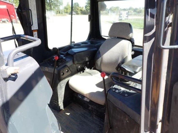 2016-deere-650k-xlt-image-18