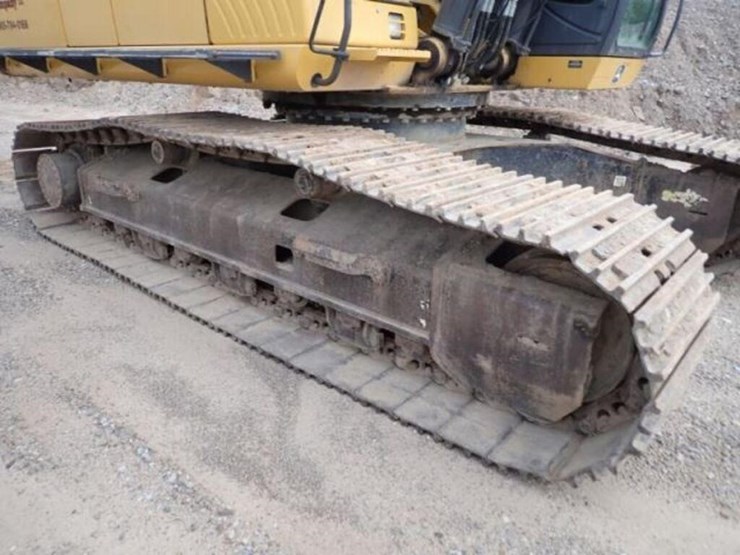 2012-deere-350g-lc-image-45