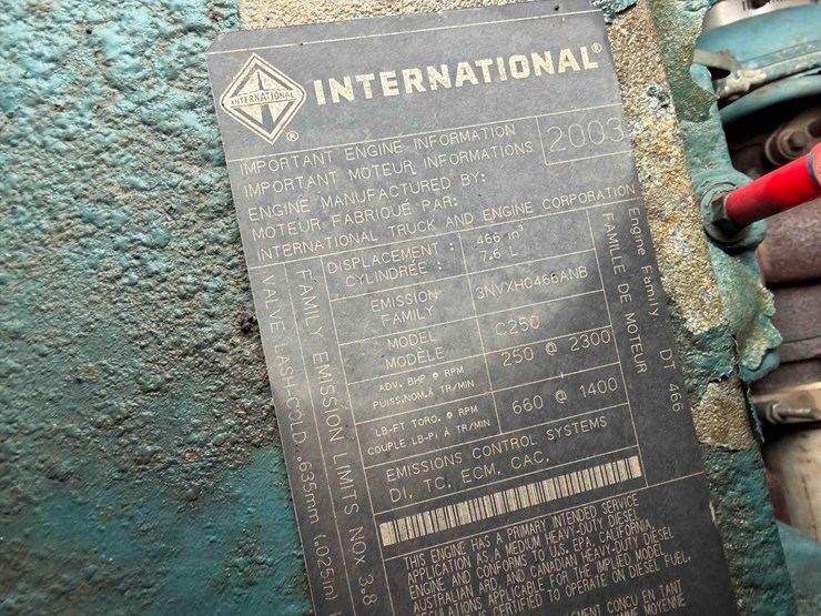 2004-international-durastar-4300-image-23
