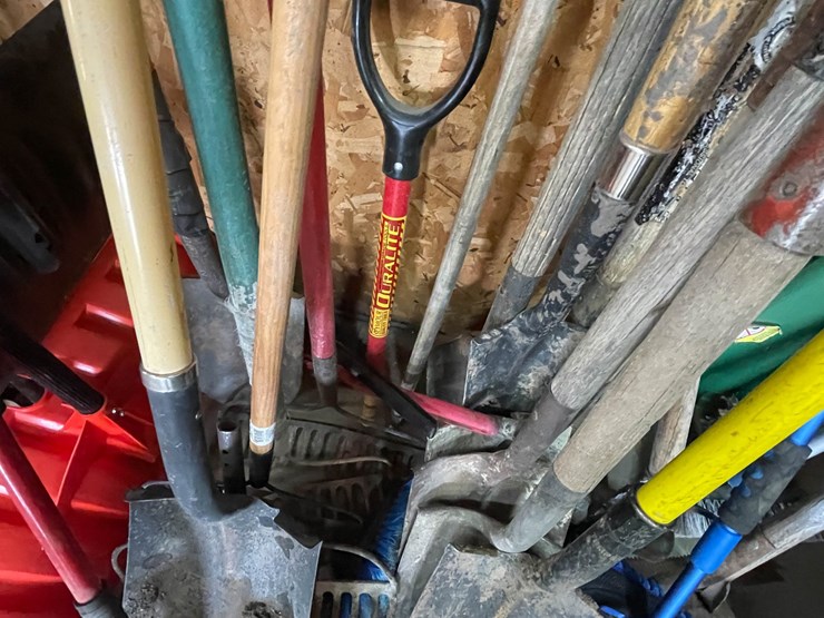 #9221-•-huge-lot-of-tools-image-14