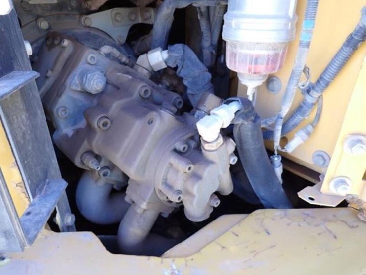 2014-deere-85g-image-63