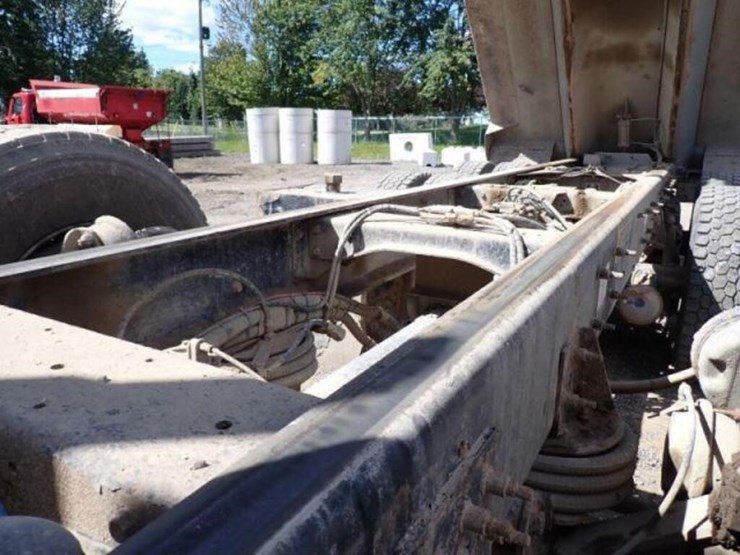 2021-international-hx620-image-74