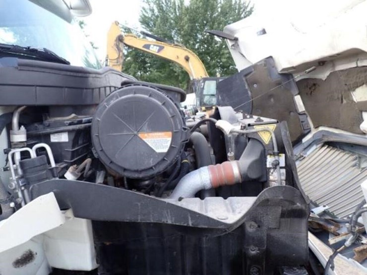 2009-international-durastar-4400-image-27