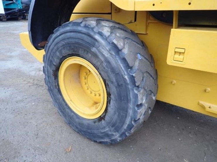 2014-deere-544k-image-46