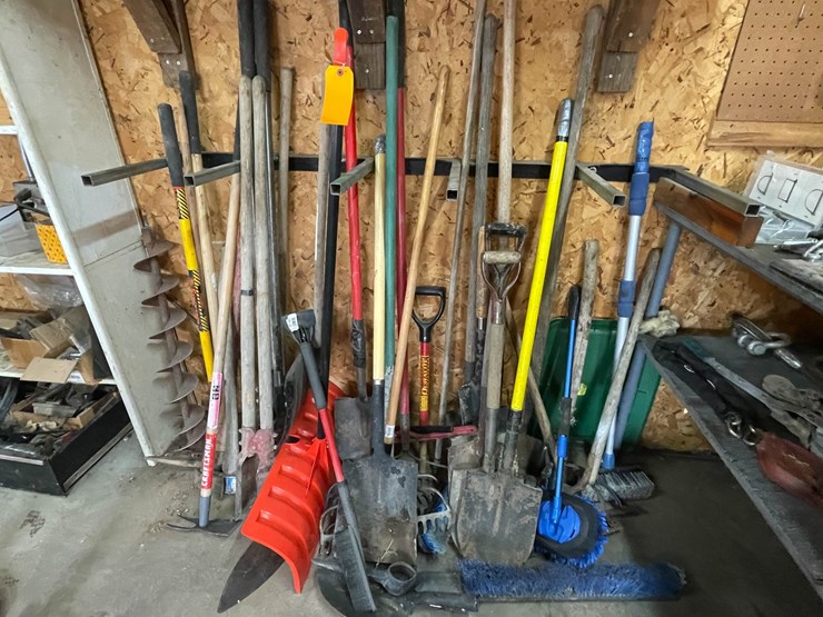 #9221-•-huge-lot-of-tools-image-11