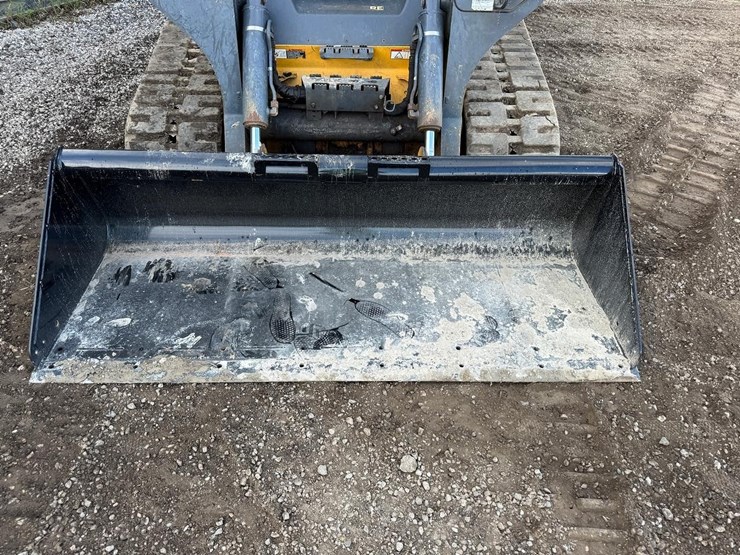 2019-deere-333g-image-10
