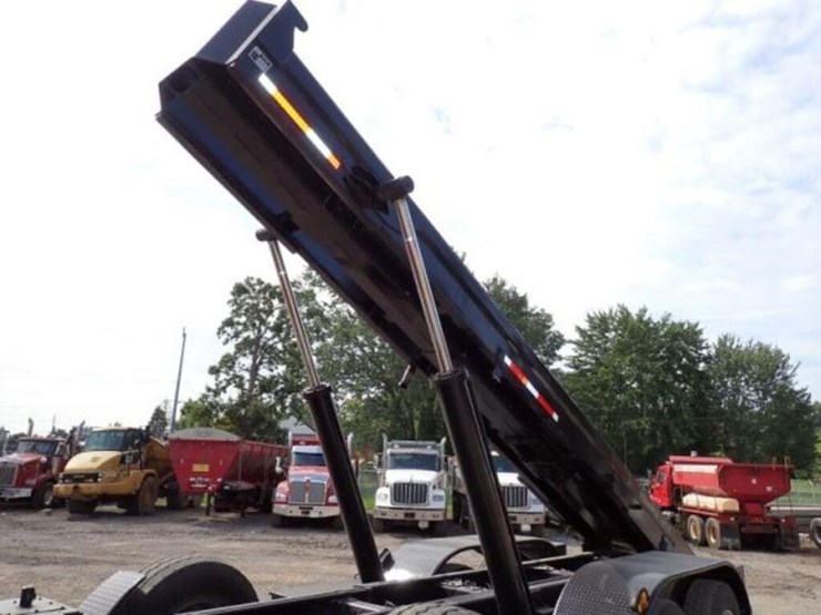 2016-kenworth-t880-image-73