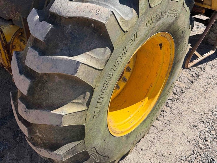 jcb-520m-image-13