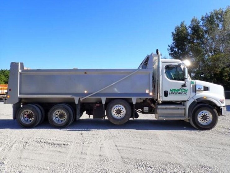 2024-western-star-49x-image-4