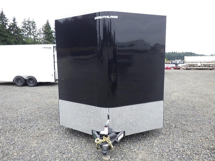 2027-royal-lcht35-7.516v-86-t/a-enclosed-trailer-image-2