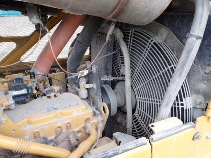 2013-caterpillar-d6n-xl-image-61