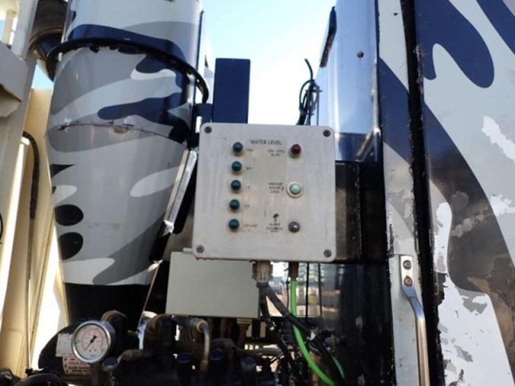 2018-western-star-4700sb-image-44