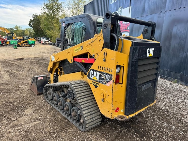 2015-caterpillar-257d-image-4