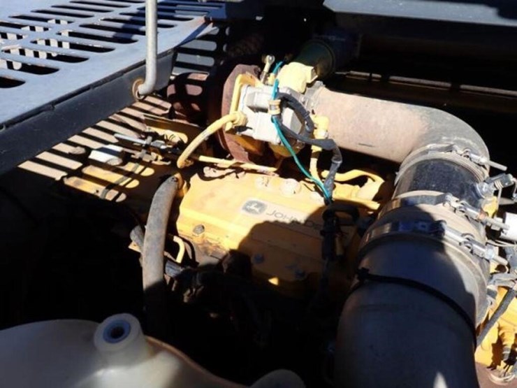 2014-deere-350g-lc-image-78