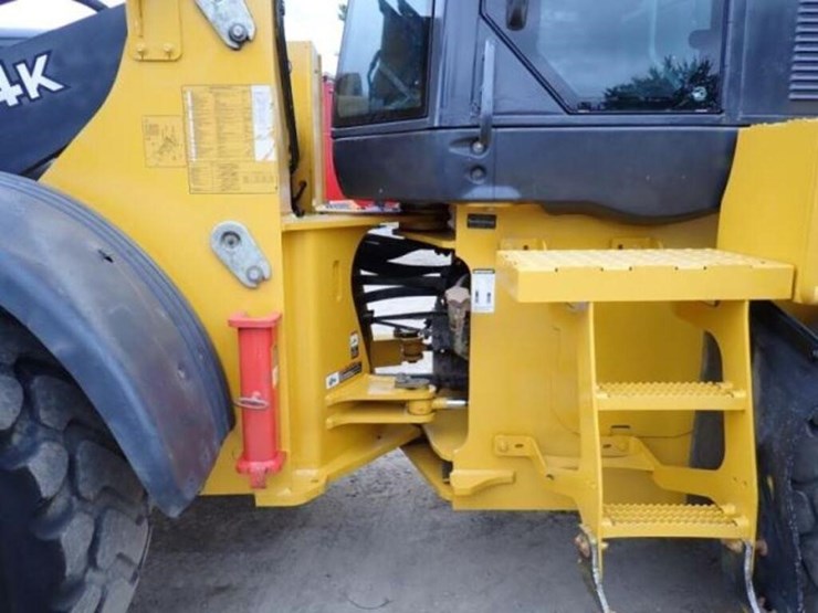 2014-deere-624k-image-39