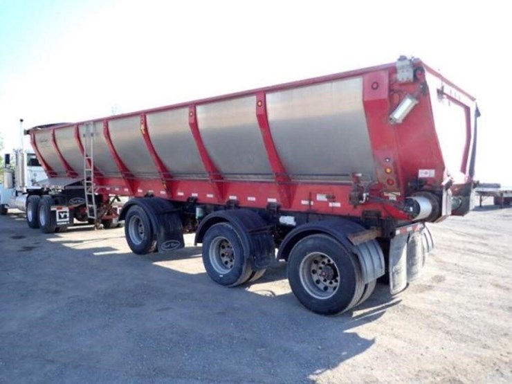 2017-trout-river-39-ft-tri/a-live-bottom-trailer-2-image-5