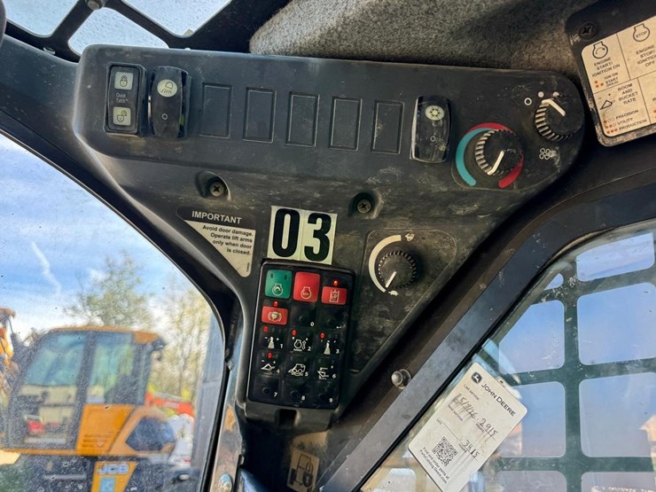 deere-317g-image-26