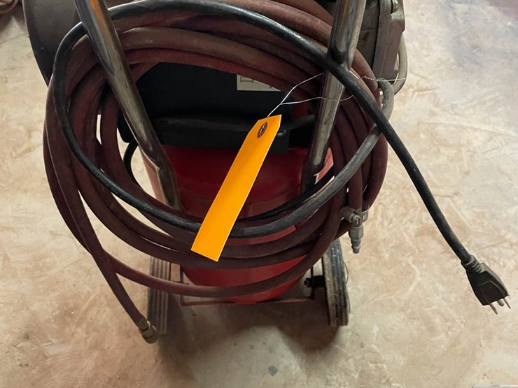 #9204-•-air-compressor-image-6
