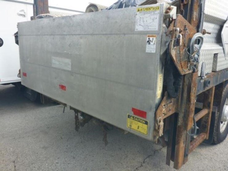 2019-ford-f350-xl-image-12