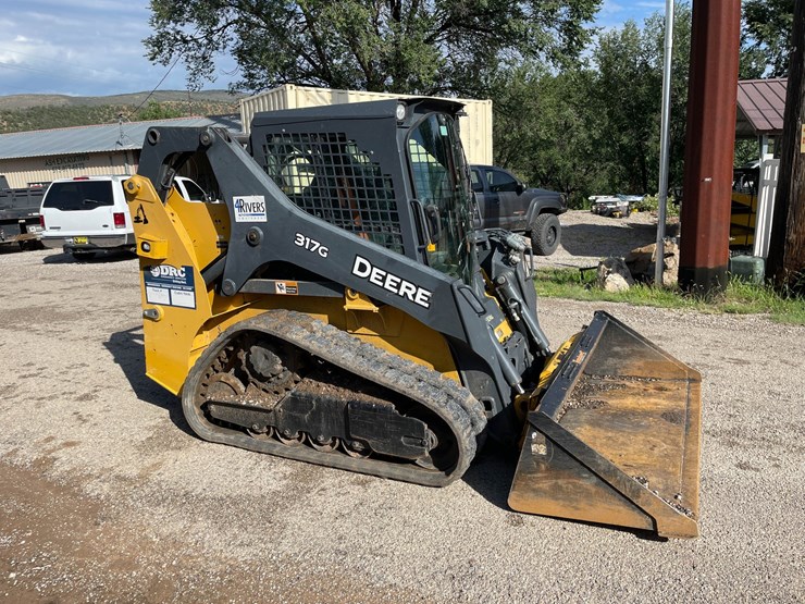 #9151-•-skidsteer-image-3