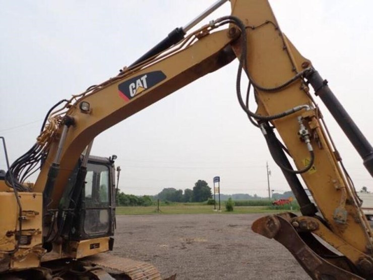 2017-caterpillar-315fl-image-34