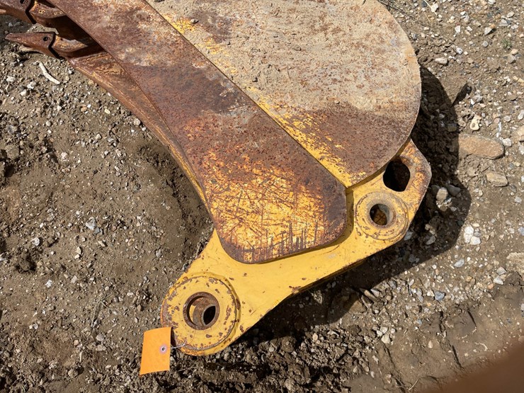#9172-•-john-deere-backhoe-bucket-image-3