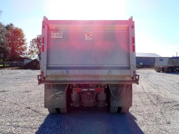 2024-western-star-49x-image-6