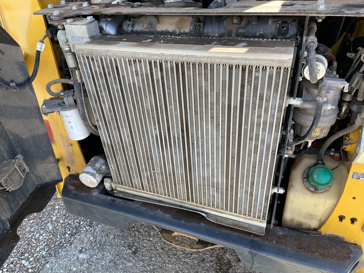 #9151-•-skidsteer-image-33