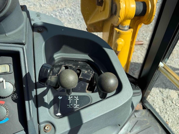 deere-310g-image-28