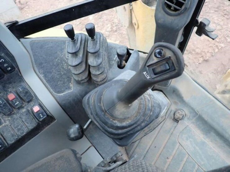 2016-caterpillar-430f2-it-image-13