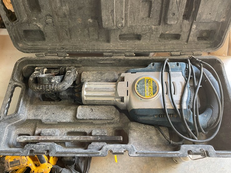#9207-•-chicago-electric-breaker-hammer-image-1