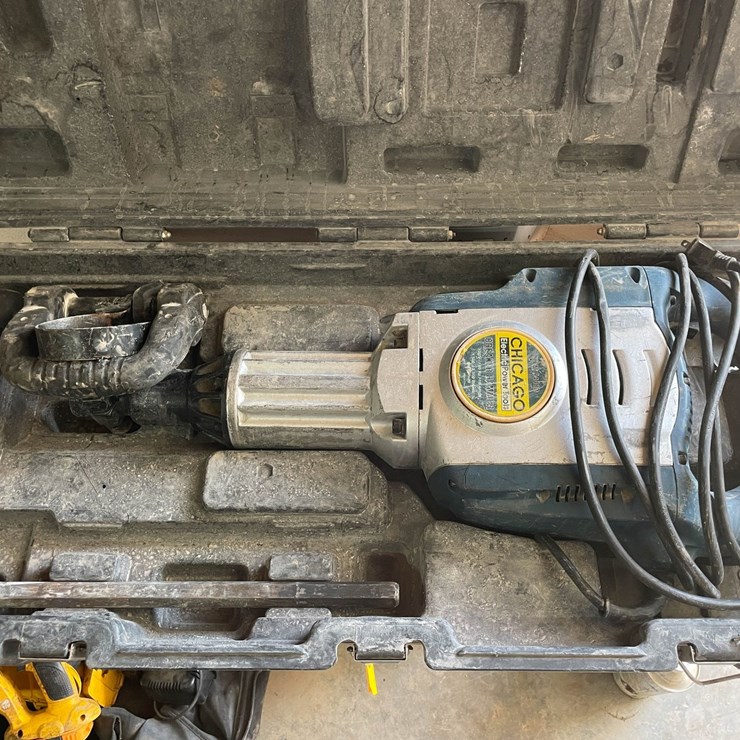 #9207 • Chicago Electric Breaker Hammer