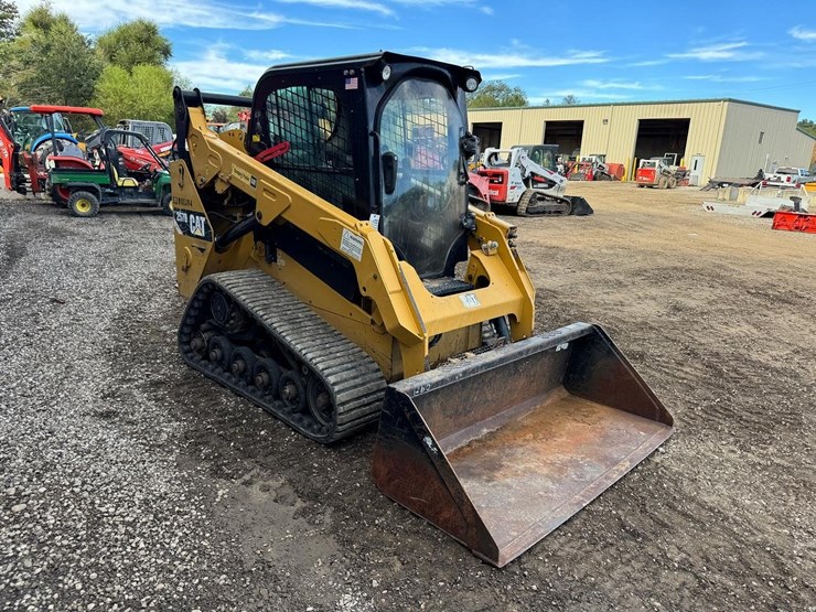 2015-caterpillar-257d-image-8