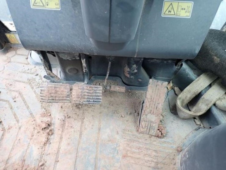 2016-caterpillar-430f2-it-image-8