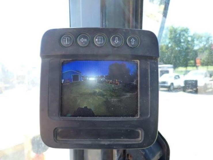2015-deere-544k-image-13