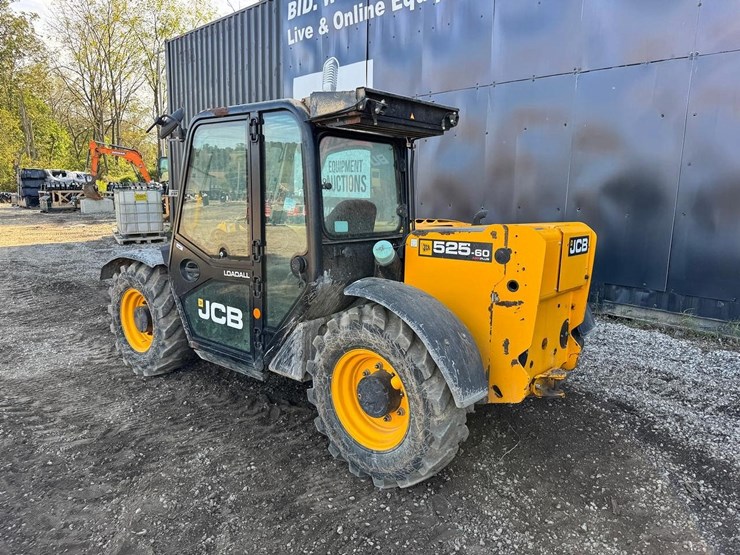 jcb-525-60-image-4