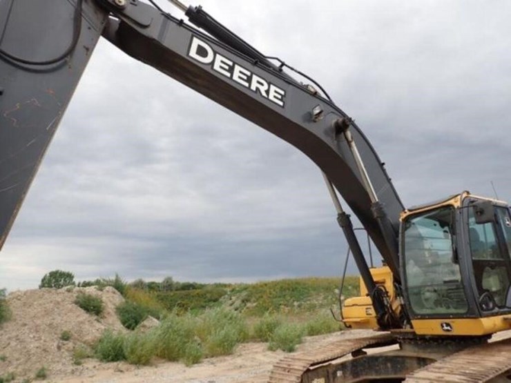 2012-deere-350g-lc-image-16