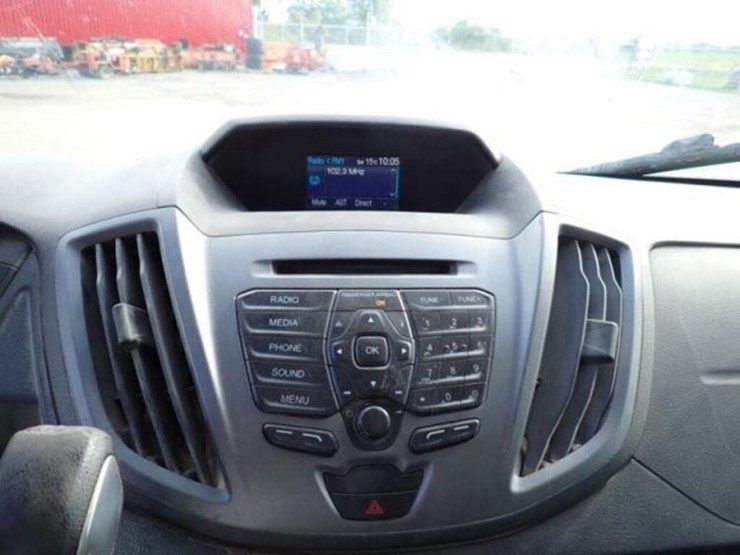 2016-ford-transit-image-17