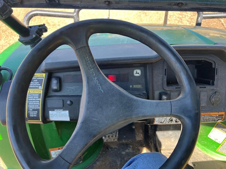john-deere-gator-image-18